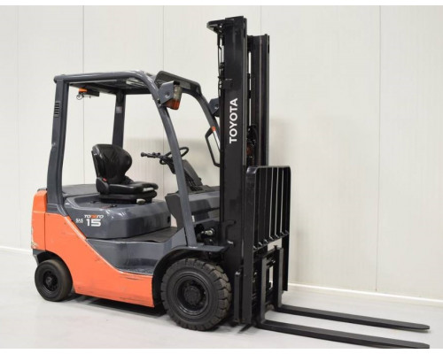 Погрузчик вилочный Toyota 8FDF15 в аренду
