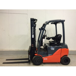 Вилочный погрузчик Toyota 8FBMT15