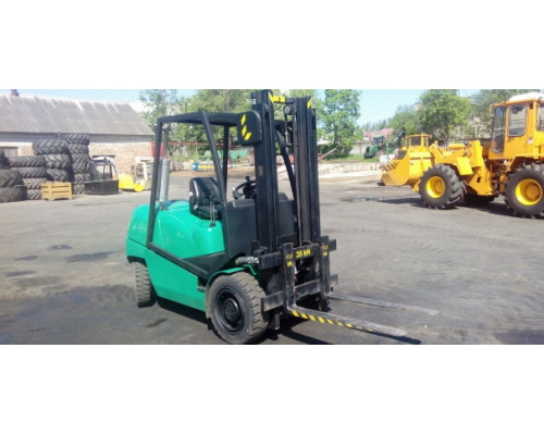 Вилочный дизельный погрузчик АМКОДОР D35-С33, D35-D28