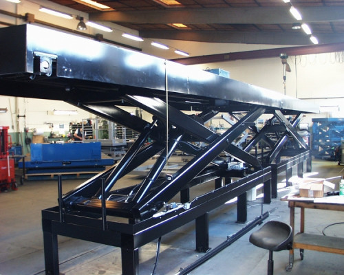 Стационарный подъемный стол JIHAB длинноразмерный