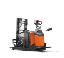 Электрический штабелер Toyota SPE120XR (Взрывозащитное исполнение)