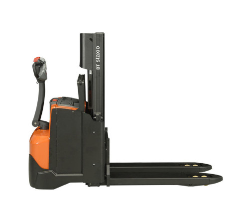 Электрический штабелер Toyota SWE200D (Исполнение для рыбной промышленности)