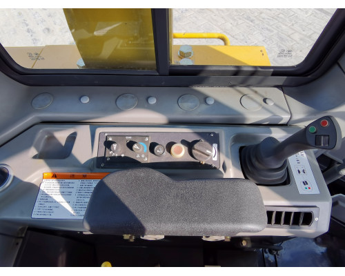 Бульдозер WD600