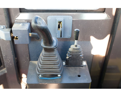 Фронтальный погрузчик WL820H