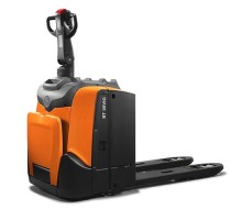 Электрическая тележка с платформой Toyota LPE250, 2.5 т (холодильное исполнение)